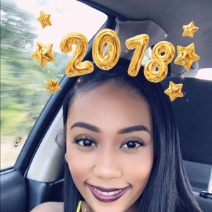 Meet your Posher, Simone